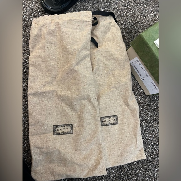 Women’s Gucci Flip Flops - Picture 10 of 15